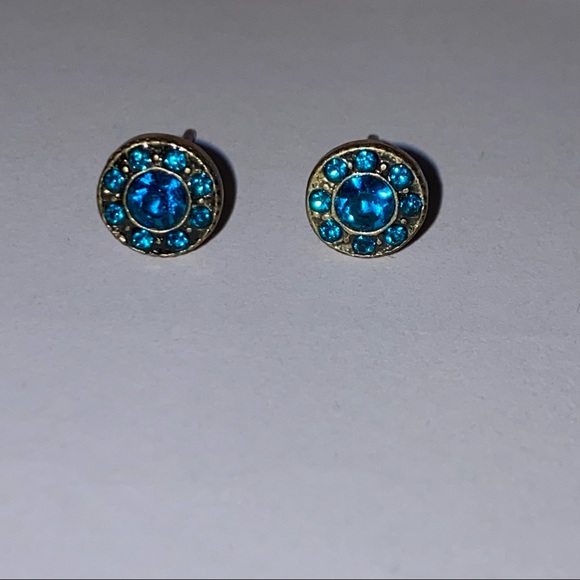 Blue stud earrings - Picture 2 of 5